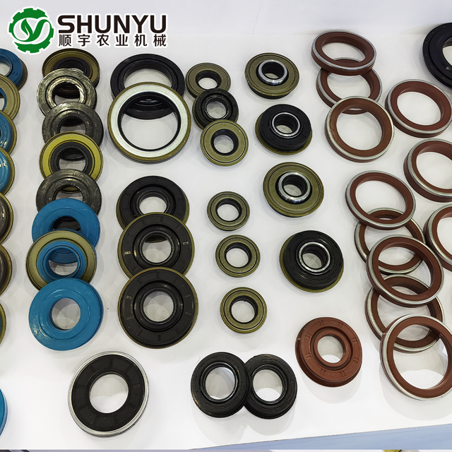 WORLD Combine Harvester Oil Seal | Durable Harvester Transmission Oil Seal Replacement Parts